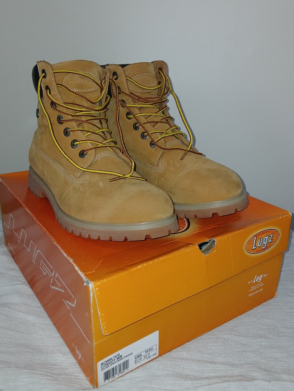 Lugz Men’s Golden Wheat WR Boots